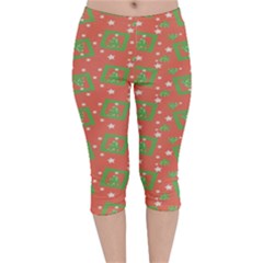 Christmas Textur 01 Velvet Capri Leggings 