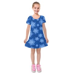 Snowflakes And Star Patterns Blue Snow Kids  Short Sleeve Velvet Dress by artworkshop