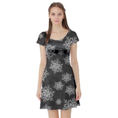 Snowflakes And Star Patterns Grey Snow Short Sleeve Skater Dress