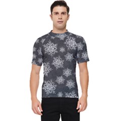 Snowflakes And Star Patterns Grey Snow Men s Short Sleeve Rash Guard by artworkshop