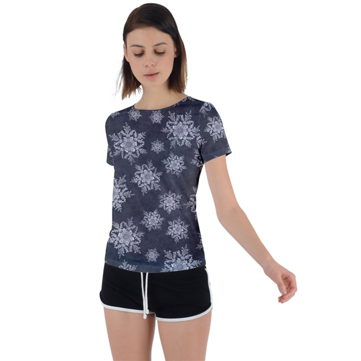 Snowflakes And Star Patterns Grey Snow Back Circle Cutout Sports Tee