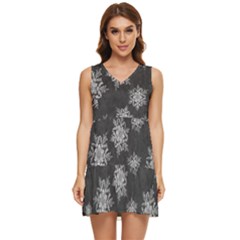 Snowflakes And Star Patterns Grey Snow Tiered Sleeveless Mini Dress