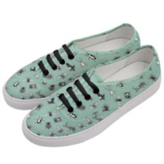 Insects Pattern Women s Classic Low Top Sneakers by Valentinaart