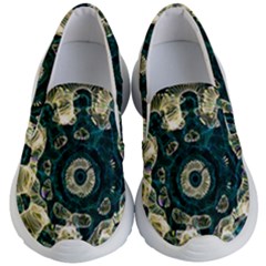 Fractal Glowing Kaleidoscope Wallpaper Art Design Kids Lightweight Slip Ons by Ravend