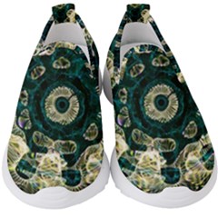 Fractal Glowing Kaleidoscope Wallpaper Art Design Kids  Slip On Sneakers by Ravend