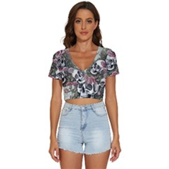 Skulls Roses Wallpaper Garden Artwork V-neck Crop Top