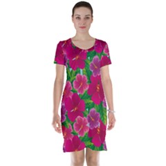 Background-cute-flowers-fuchsia-with-leaves Short Sleeve Nightdress by Pakemis