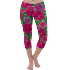 Background-cute-flowers-fuchsia-with-leaves Capri Yoga Leggings by Pakemis