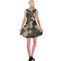 Camouflage Pattern Background Reversible Velvet Sleeveless Dress View2