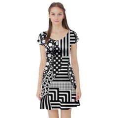 Black And White Short Sleeve Skater Dress by gasi