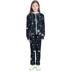 Christmas Snowflake Seamless Pattern With Tiled Falling Snow Kids  Tracksuit by Uceng