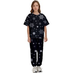 Christmas Snowflake Seamless Pattern With Tiled Falling Snow Kids  Tee And Pants Sports Set by Uceng