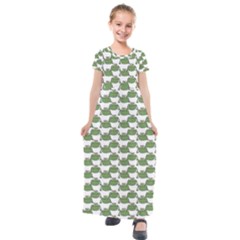 Funny Frog Cartoon Drawing Motif Pattern Kids  Short Sleeve Maxi Dress by dflcprintsclothing