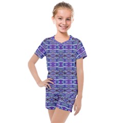 Vertical Striped Ornate Seamless Pattern Kids  Mesh Tee And Shorts Set