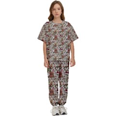 Pattern  Kids  Tee And Pants Sports Set