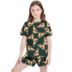 Pizza Slices Pattern Green Kids  Tee And Sports Shorts Set by TetiBright