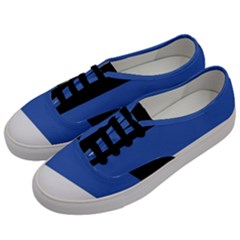 Estonia Men s Classic Low Top Sneakers by tony4urban