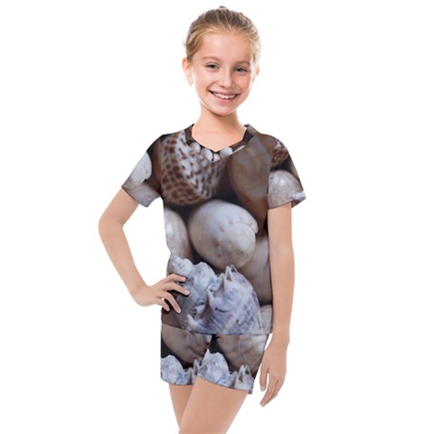 Beautiful Seashells  Kids  Mesh Tee And Shorts Set by StarvingArtisan