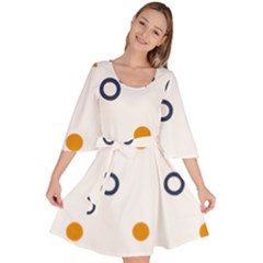 Abstract Dots And Circle Pattern T- Shirt Abstract Dots And Circle Pattern T- Shirt Velour Kimono Dress