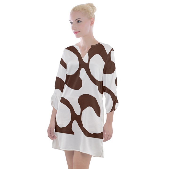 Abstract Pattern Beige Swirl T- Shirt Abstract Pattern Beige Swirl T- Shirt Open Neck Shift Dress