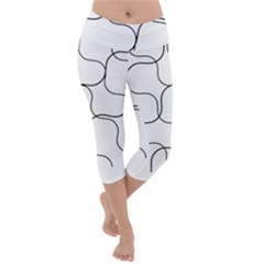 Abstract Pattern T- Shirt Abstract Pattern2 Lightweight Velour Capri Yoga Leggings