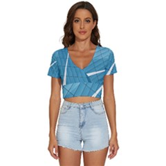 Design Texture V-neck Crop Top