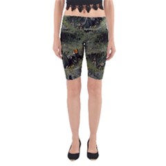 Astronaut Lying In Flowers Fantasy Yoga Cropped Leggings by artworkshop