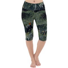 Astronaut Lying In Flowers Fantasy Lightweight Velour Cropped Yoga Leggings by artworkshop