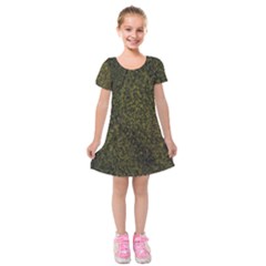 Green Grunge Background Kids  Short Sleeve Velvet Dress by artworkshop