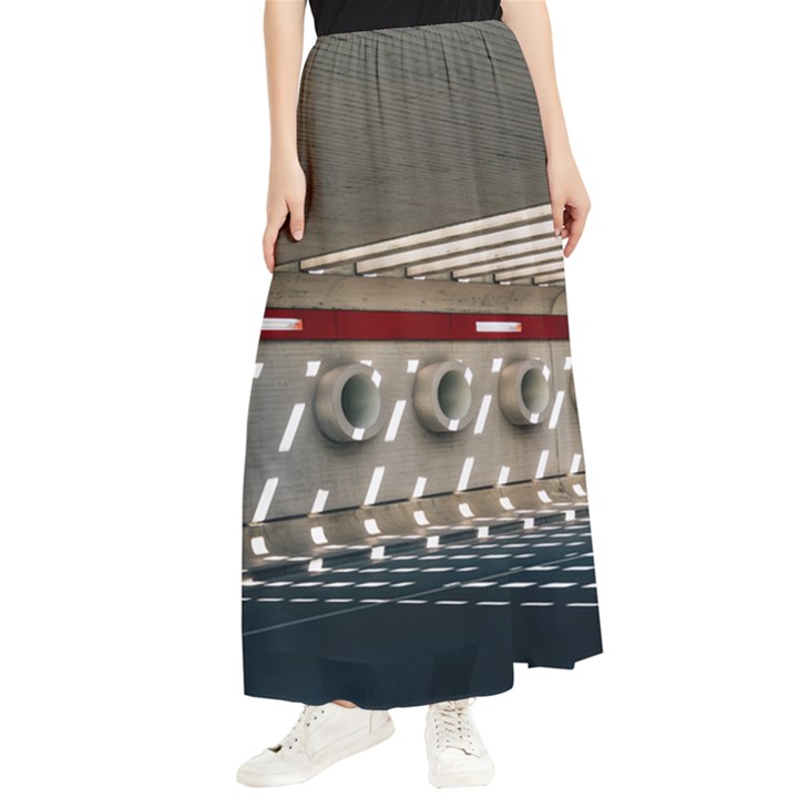 Patterned tunnels on the concrete wall Maxi Chiffon Skirt