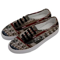 Patterned Tunnels On The Concrete Wall Men s Classic Low Top Sneakers