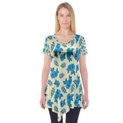 Rose Floral Seamless Pattern Short Sleeve Tunic  by Ravend