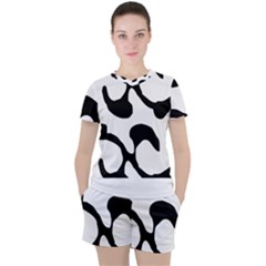 Black And White Swirl Pattern T- Shirt Black And White Swirl Pattern T- Shirt Women s Tee And Shorts Set