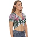 Botanical T- Shirt Botanical Exquisite Kisses Gray T- Shirt Twist Front Crop Top View3