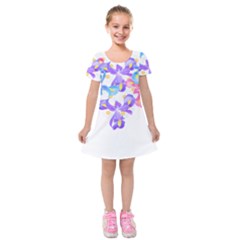 Daisies In Bloom T- Shirt Daisy Iris Heart Flower Floral Pattern Daisies T- Shirt Kids  Short Sleeve Velvet Dress by maxcute