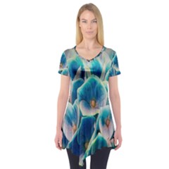 Hydrangeas-blossom-bloom-blue Short Sleeve Tunic  by Ravend