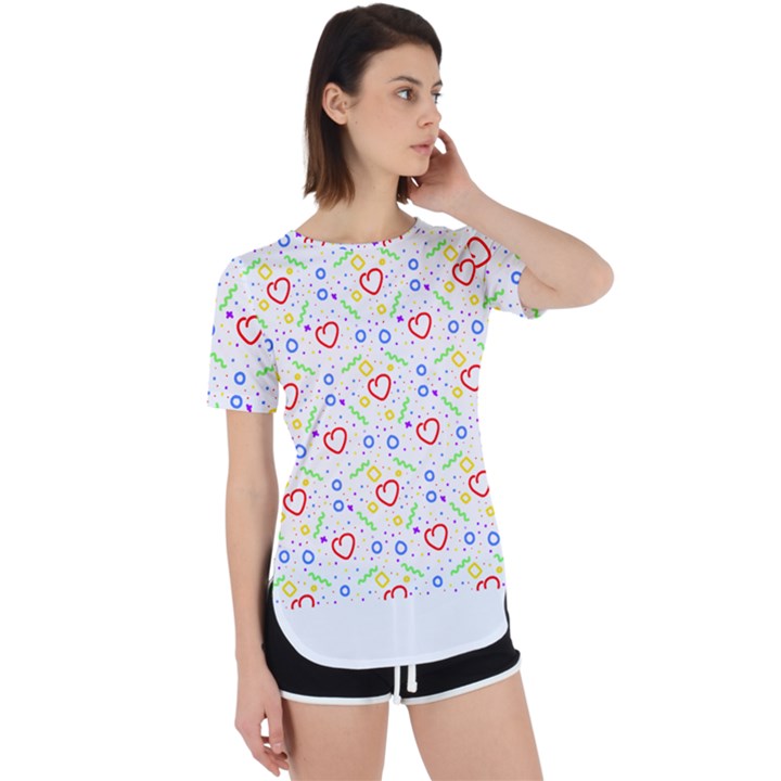 Pattern T- Shirt Corazones Coloridos T- Shirt Perpetual Short Sleeve T-Shirt