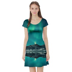 Blue And Green Sky And Mountain Short Sleeve Skater Dress