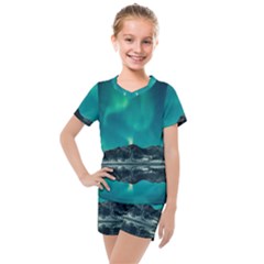 Blue And Green Sky And Mountain Kids  Mesh Tee And Shorts Set