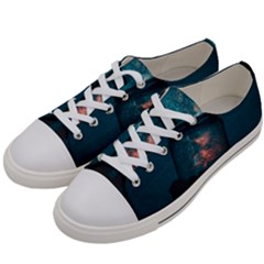 Swimming  Men s Low Top Canvas Sneakers by artworkshop