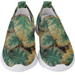 Colored Close Up Plants Leaves Pattern Kids  Slip On Sneakers by dflcprintsclothing