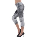 Apple Males Almond Bread Abstract Lightweight Velour Capri Leggings  View3