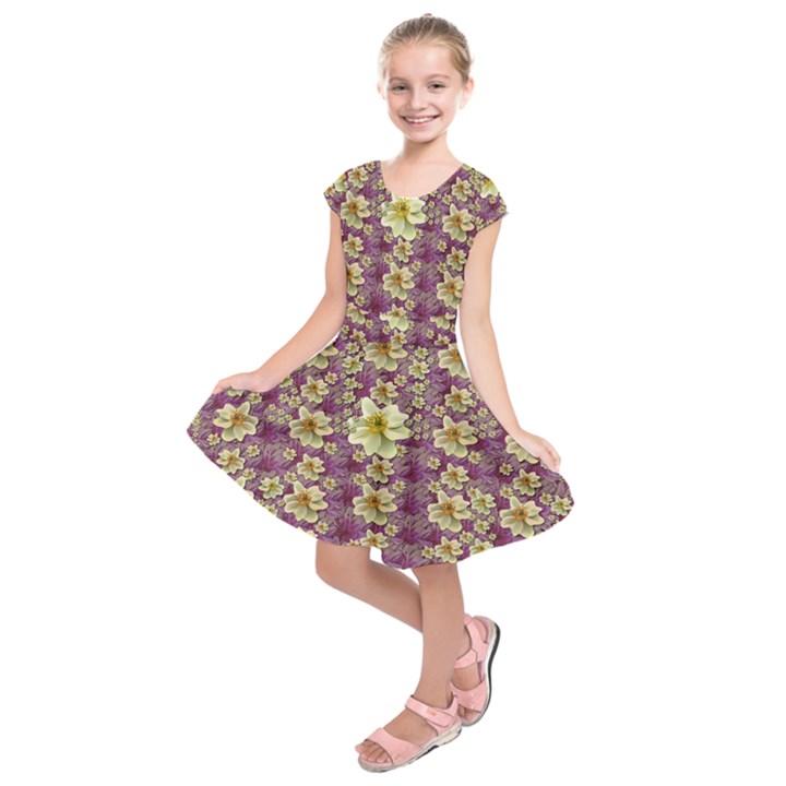 Lotus Flowers In Nature Will Always Bloom For Their Rare Beauty Kids  Short Sleeve Dress