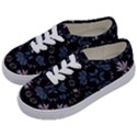 M G Kids  Classic Low Top Sneakers View2