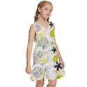 Doodle Flowers Hand Drawing Pattern Kids  Sleeveless Tiered Mini Dress View3