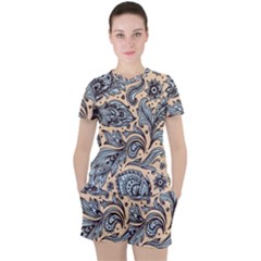 Texture Ornament Paisley Women s Tee And Shorts Set