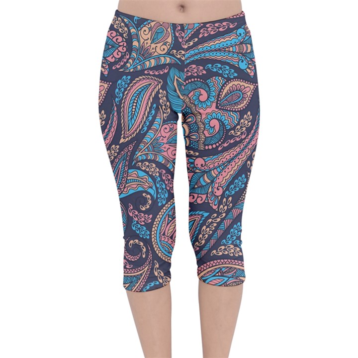 Background Ornament Paisley Velvet Capri Leggings 