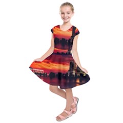 New York City Urban Skyline Harbor Bay Reflections Kids  Short Sleeve Dress