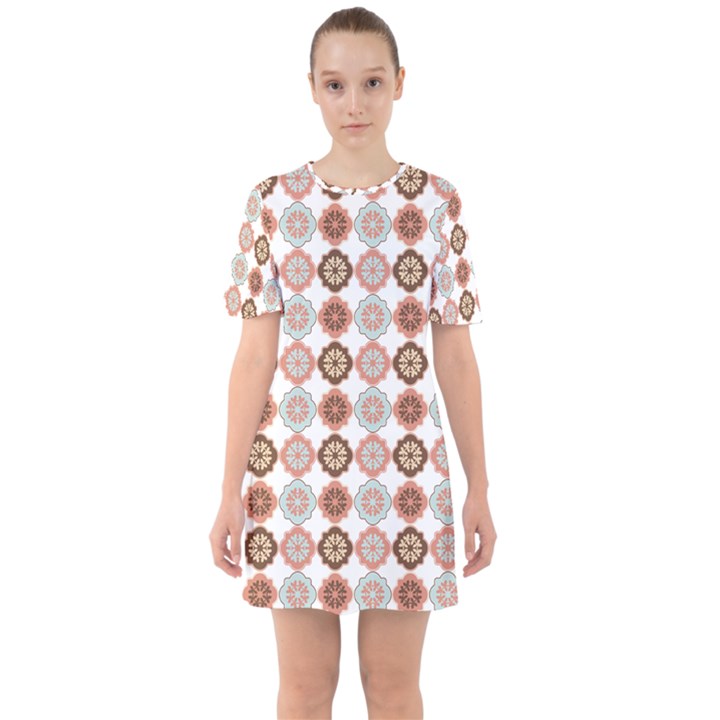 Trendy Pattern Sixties Short Sleeve Mini Dress