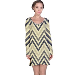 Mute Chevron Long Sleeve Nightdress by GardenOfOphir